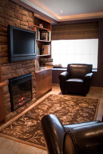 Ottawasmile -"Unwind in our Cozy Waiting Room..."